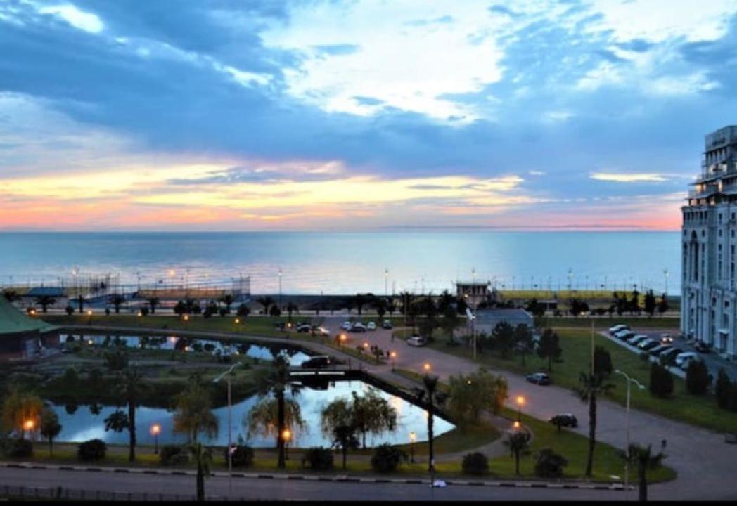 Gorgiladze Black Sea Apartment Batumi Zewnętrze zdjęcie